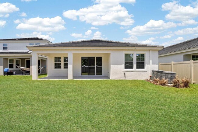 Building Photo - 10009 Surrey Rose Dr