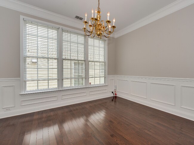 Building Photo - 2124 Sablewood Dr