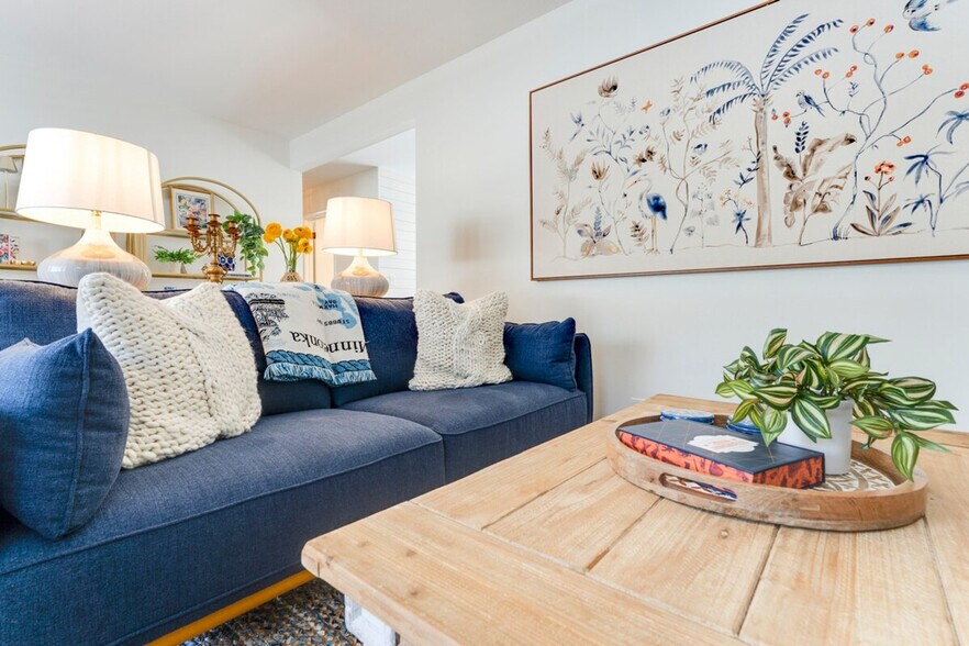 Building Photo - 17035 9th Ave N