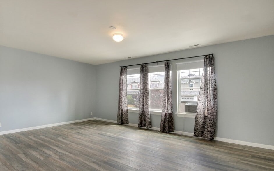 Building Photo - 20204 17th Avenue Ct E