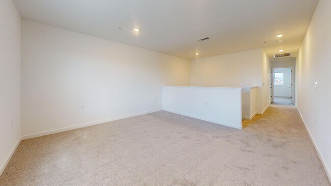 Building Photo - 3231 Carambola Ave