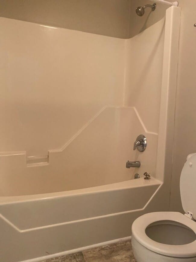 Building Photo - 211 Koufax Dr