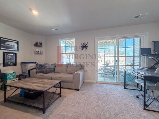 Building Photo - Village Oaks Townhome 3bed/2.5Bath