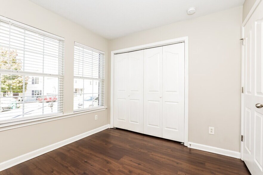 Building Photo - 127 Berele Shepsele Ln