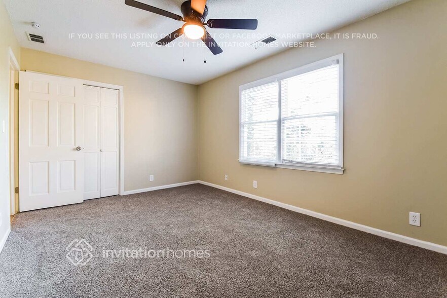 Building Photo - 2949 Rock Bridge Rd NE