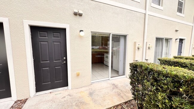 Building Photo - Spectacular 2 Story 2 bed and 2 bath condo at Regent Park!!