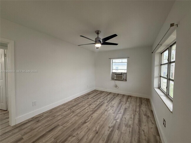 Building Photo - 1942 NE 172nd St