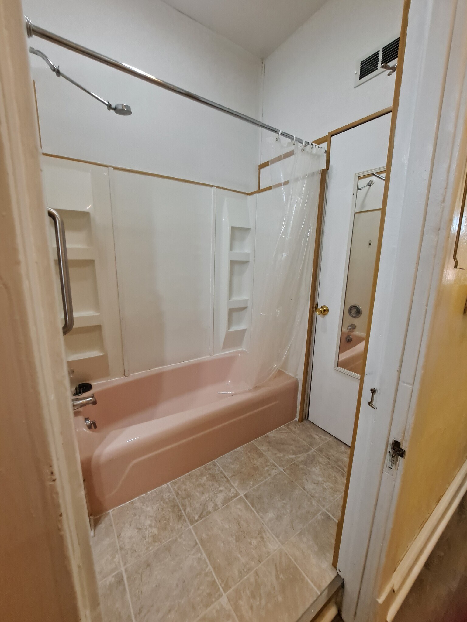 Bath - 129 Main St