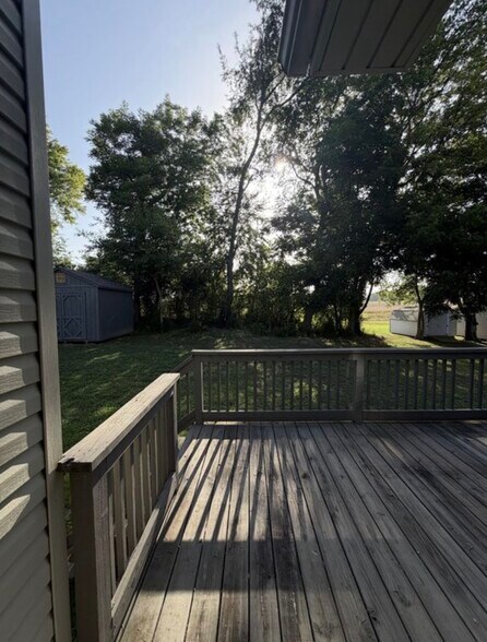 Building Photo - 3531 Sandpiper Dr