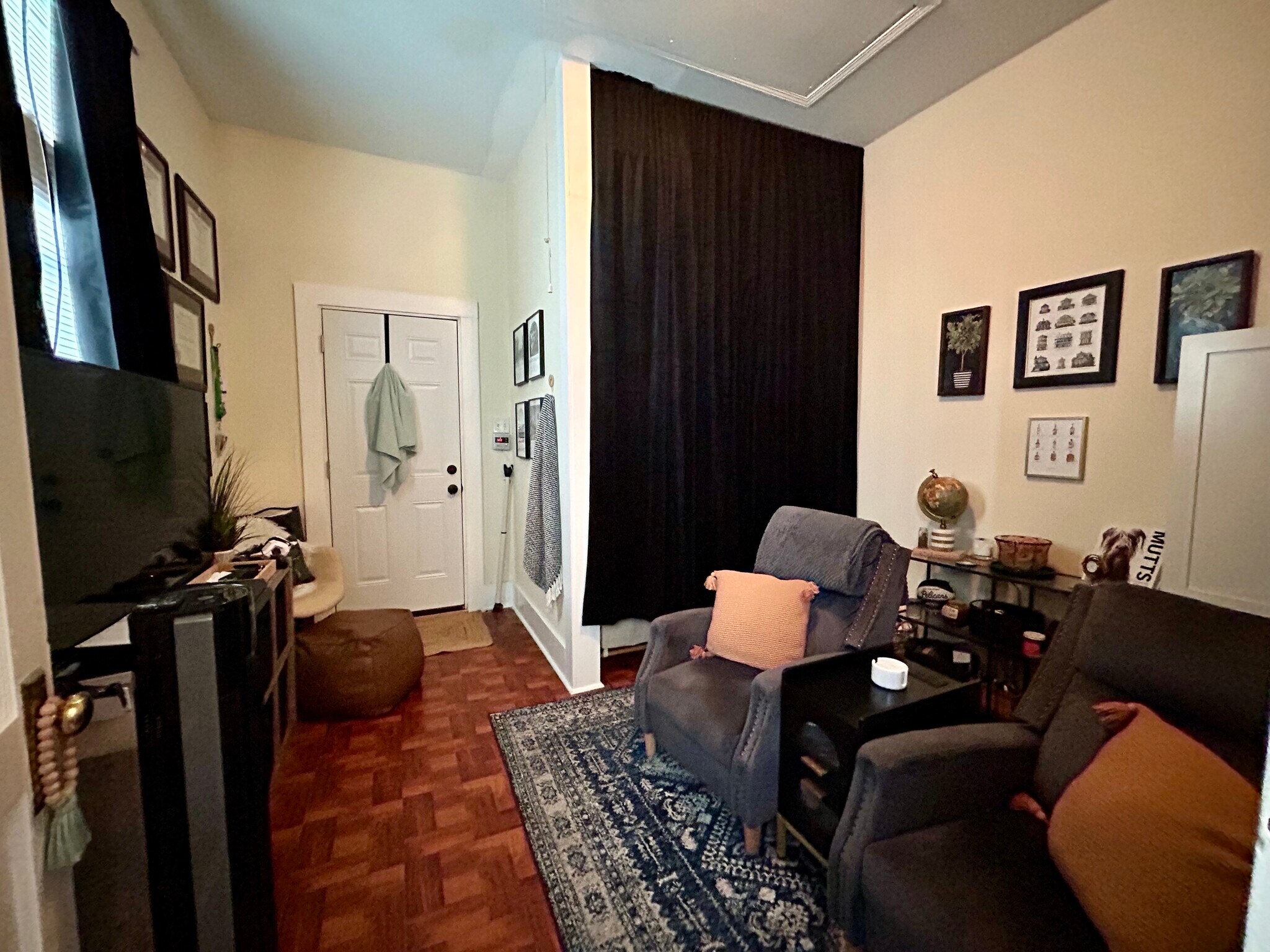 Building Photo - 4139 Iberville St