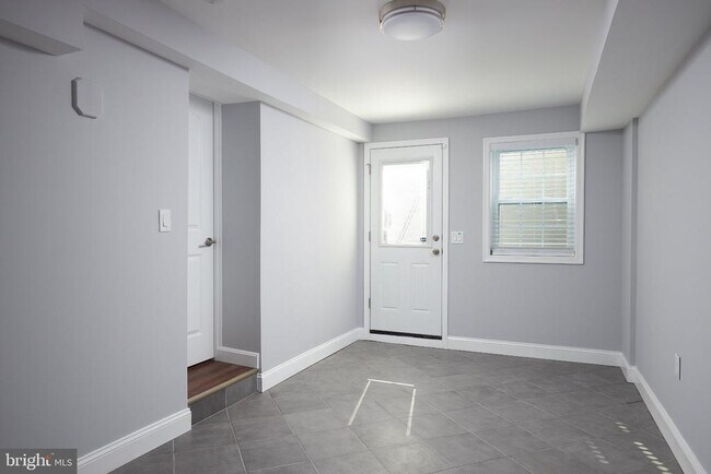 Building Photo - 4912 Brandywine St NW