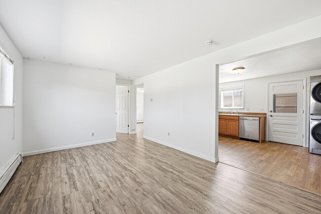 Building Photo - 4330 W 72nd Ave