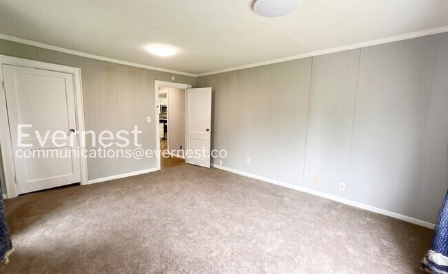 Building Photo - Simple Charm Meets Modern Comfort in Ringgold / 2 Bed & 1 Bath / Pet Friendly / Available Now!