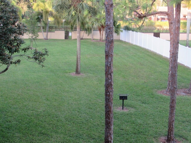 Building Photo - 703 Sunny Pine Way