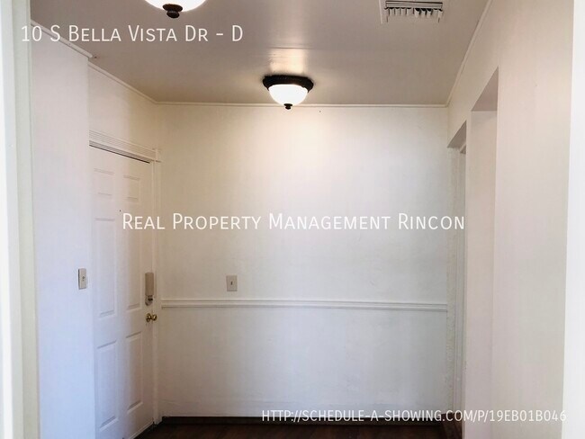 Building Photo - 10 S Bella Vista Dr