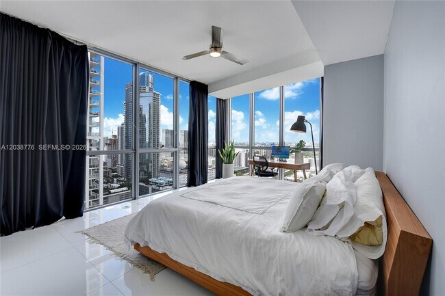 Building Photo - 1100 Biscayne Blvd