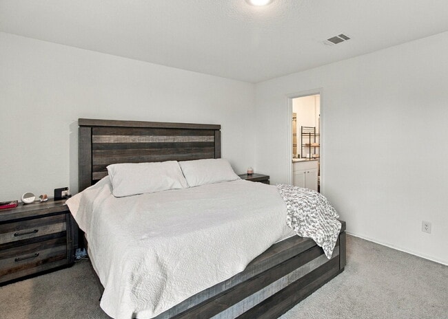 Building Photo - 3 Bedroom Home in Grace Valley