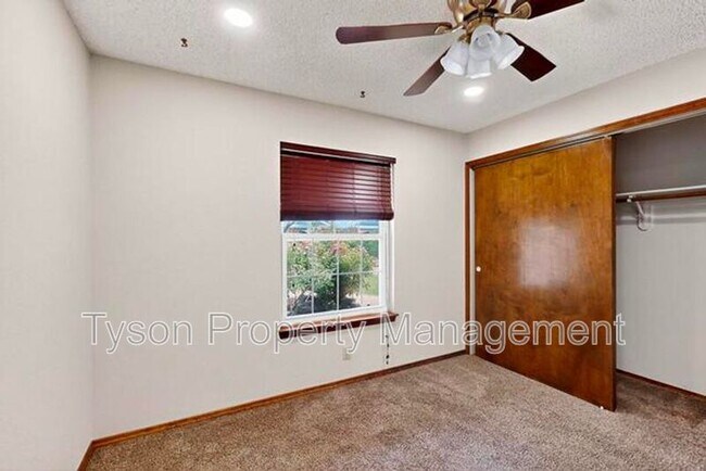 Building Photo - 509 Tassy Ct SE