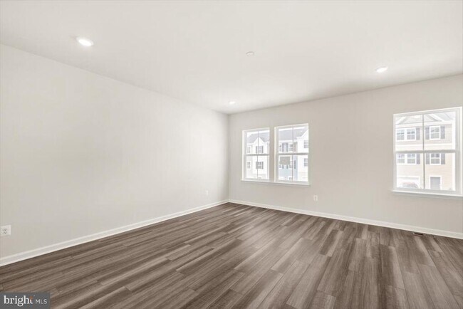 Building Photo - 118 Milburn Dr