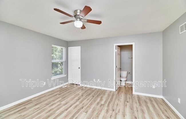 Building Photo - 4927 Triple Tree Ct