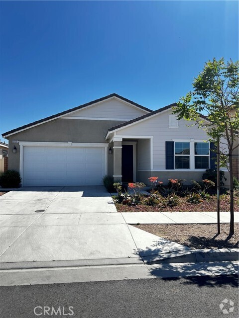 Building Photo - 3325 S Primrose Dr
