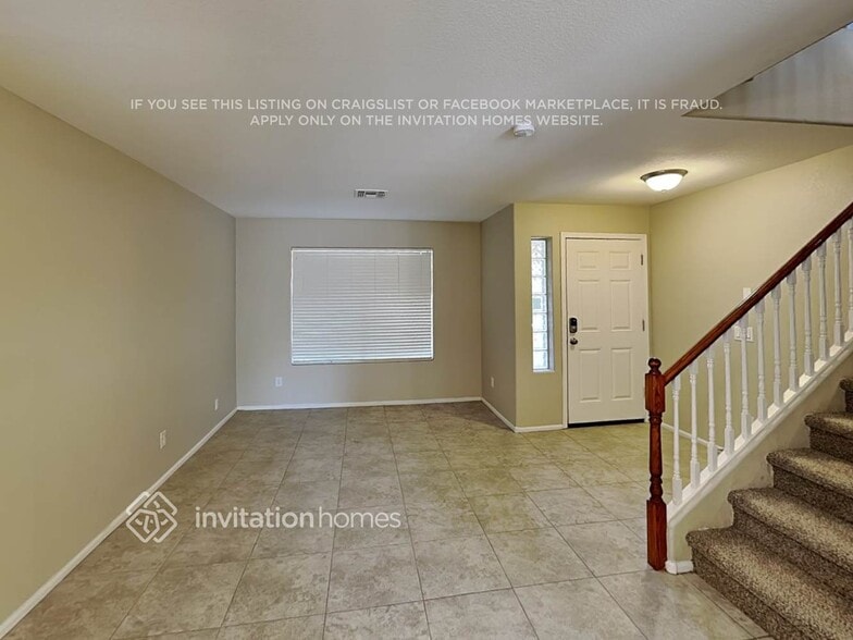 Building Photo - 785 E Beargrass Pl