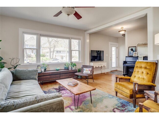 Building Photo - 3521 Girard Ave S