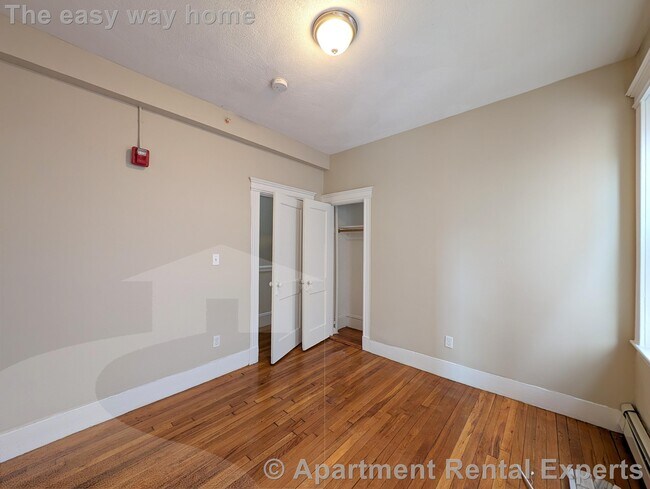 Building Photo - 77 Hancock St