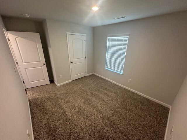 Building Photo - 1512 Heritage Cir SE