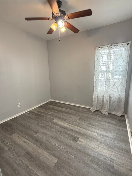 Building Photo - 115 Lockwood Ave
