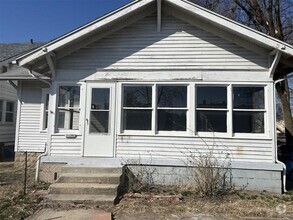 Building Photo - Cute 1 Bedroom on the Northside