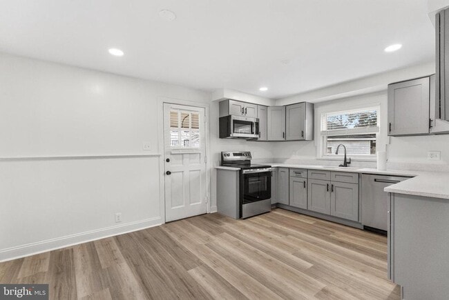 Building Photo - 26 Wilmer St