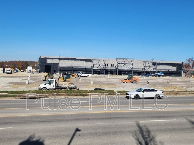 Building Photo - 985 Mistflower Ln