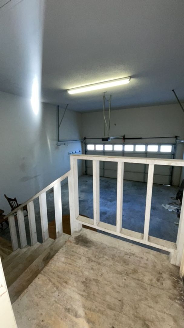 Building Photo - Well-maintained 3-bedroom, 2-bath home in ...