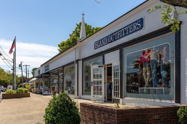 Building Photo - 65 Starboard Ln