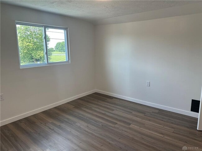 Building Photo - 2520 Harshman Rd