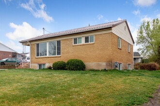 Building Photo - This charming, 4 bedroom 2 bath updated bungalow in the heart of Ogden for $2150 a month