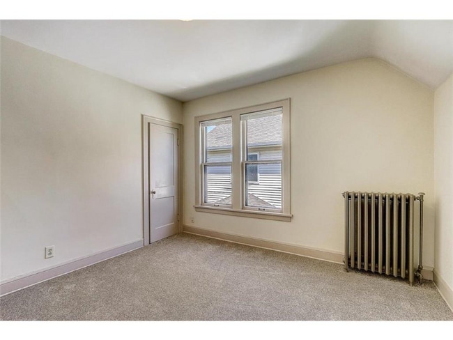 Building Photo - 4218 33rd Ave S