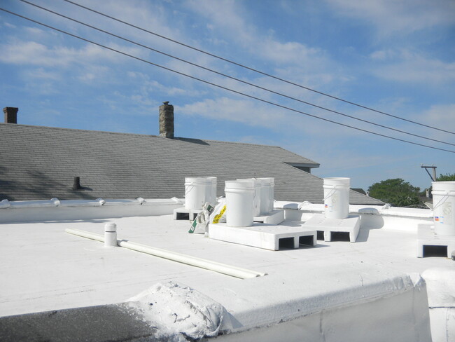 Building Photo - 3535 W Belmont Ave