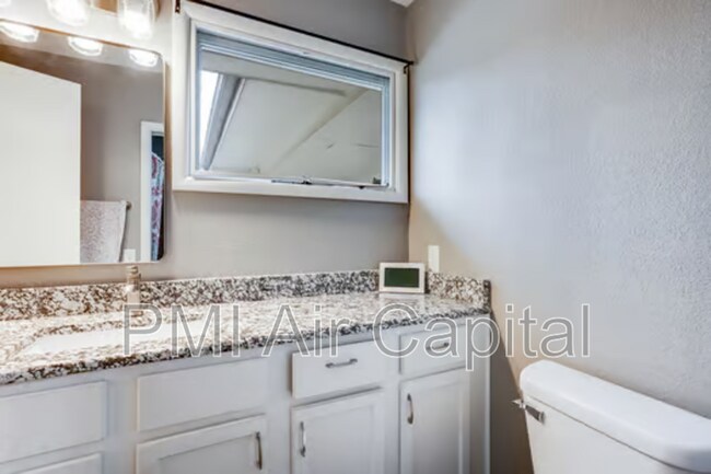 Building Photo - 1917 N Edgemoor St