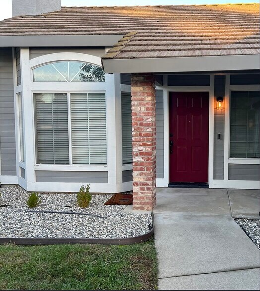 Building Photo - 1642 Prentiss Dr