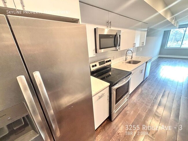 Building Photo - 3255 Ridge Ave