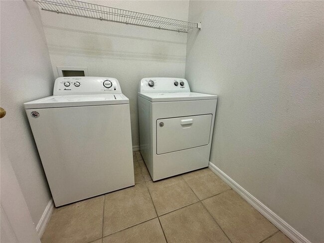 Building Photo - 1991 Estancia Cir