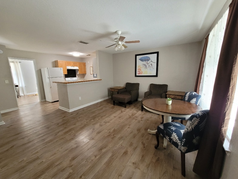 Building Photo - 1329 Nylic St