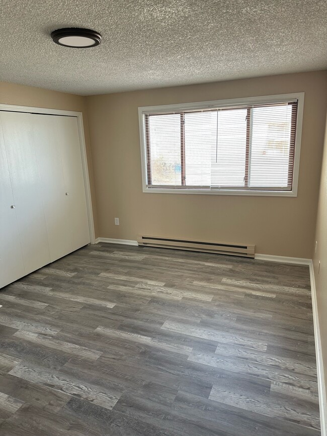 Building Photo - 4881 Basswood Dr