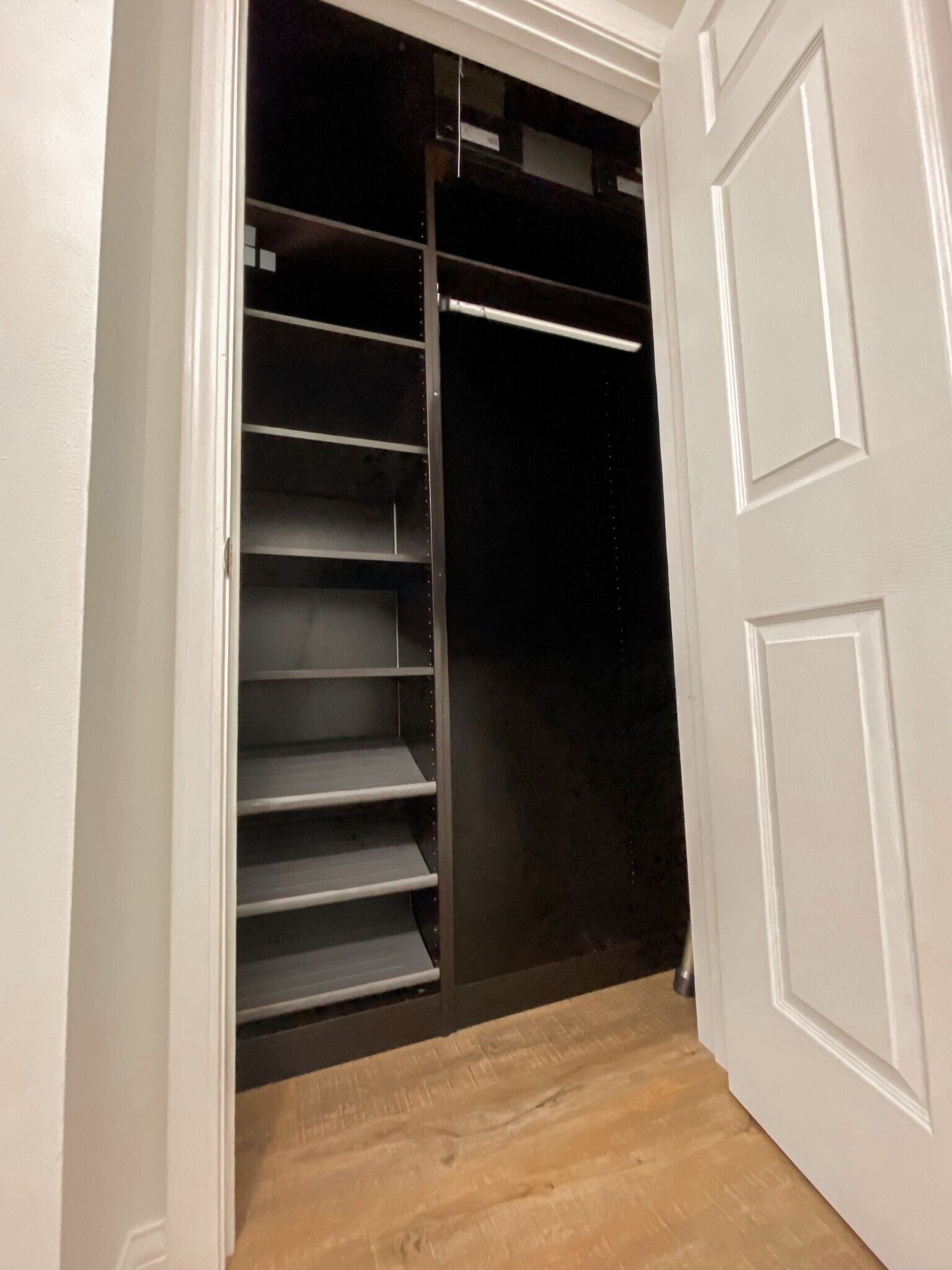 Building Photo - 750 Pearson St