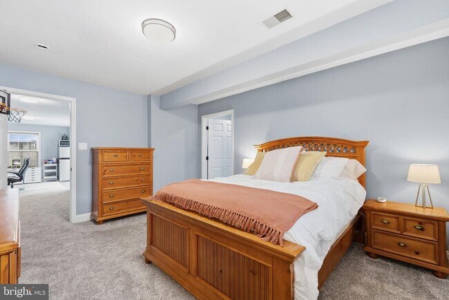 Building Photo - 43333 Wintersrun Ct