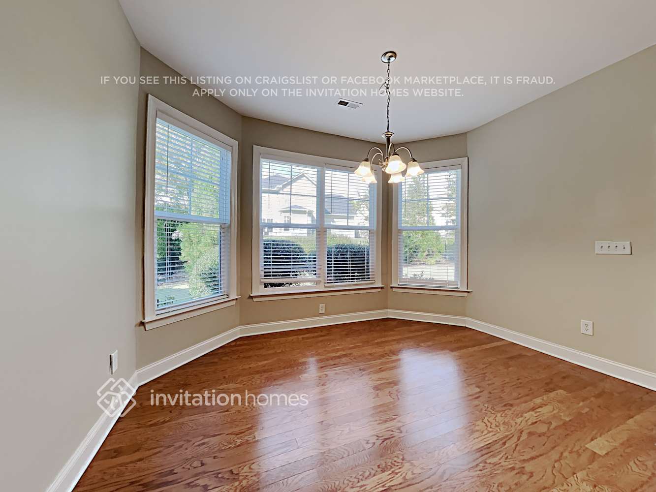 Building Photo - 8426 Fairlight Dr