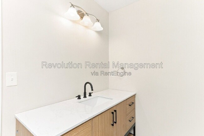 Building Photo - 3843 N Fork Ct NW