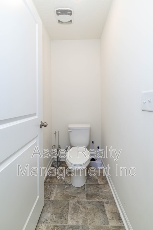 Building Photo - 7452 Game Bird St